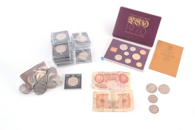 Lot 488 - A COLLECTION OF COINS AND COMMEMORATIVE COINS...
