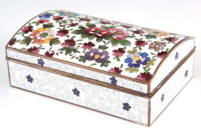 Lot 527 - AN EARLY 20TH CENTURY CLOSONIÈ ENAMELLED BOX...