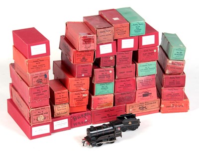 Lot 734 - A 20TH CENTURY HORNBY O GAUGE LOCOMOTIVE AND...