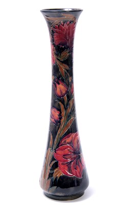 Lot 67 - AN EARLY 20TH CENTURY MOORCROFT SPANISH...
